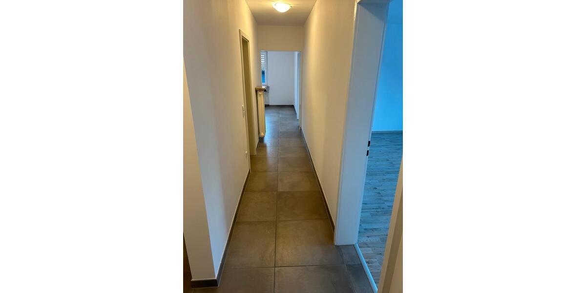 Etagenwohnung Pirmasens Niedersimten - 3.5 Zimmer, 125 m&sup2;, 690&euro; | Angebot:26592199