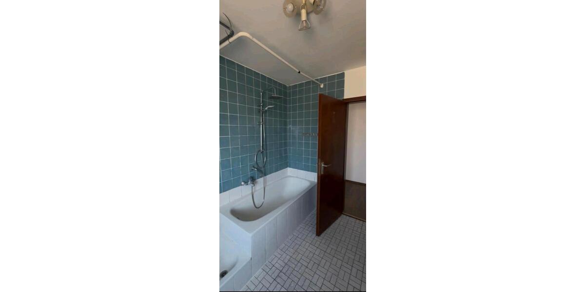 Etagenwohnung Meßstetten - 4 Zimmer, 120 m&sup2;, 1.150&euro; | Angebot:26399954