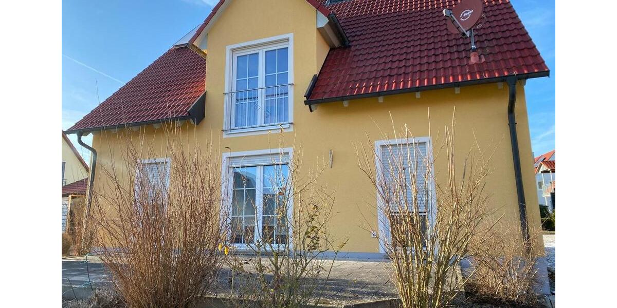 Etagenwohnung Herrieden - 3.5 Zimmer, 72 m&sup2;, 720&euro; | Angebot:25768003