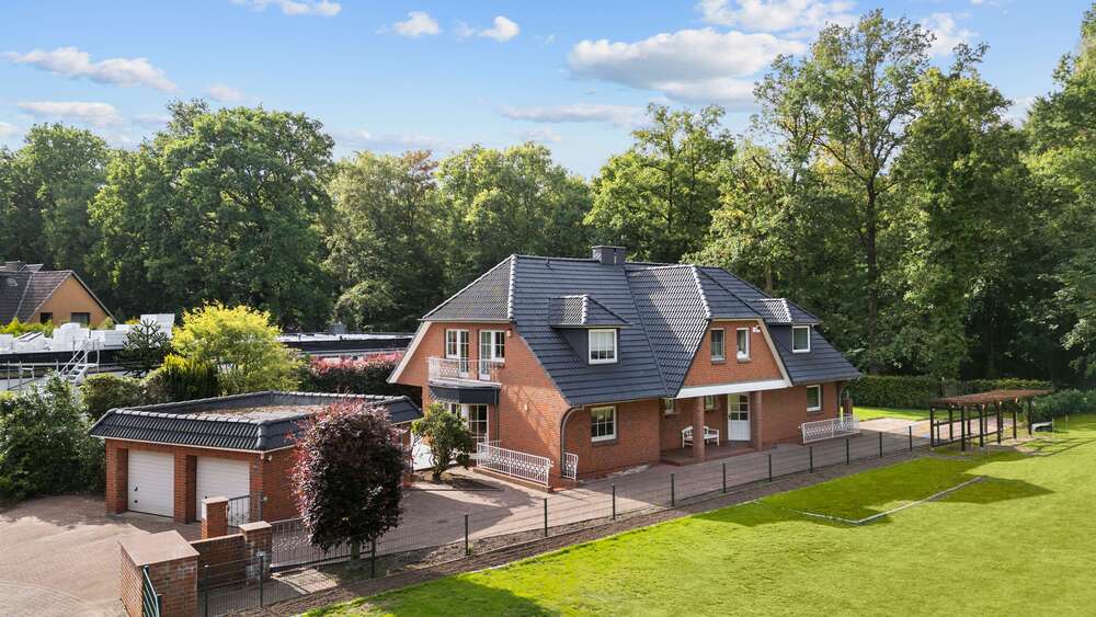 Einfamilienhaus Hamburg Wandsbek - 6 Zimmer, 192 m&sup2;, 3.400&euro; | Angebot:27067472