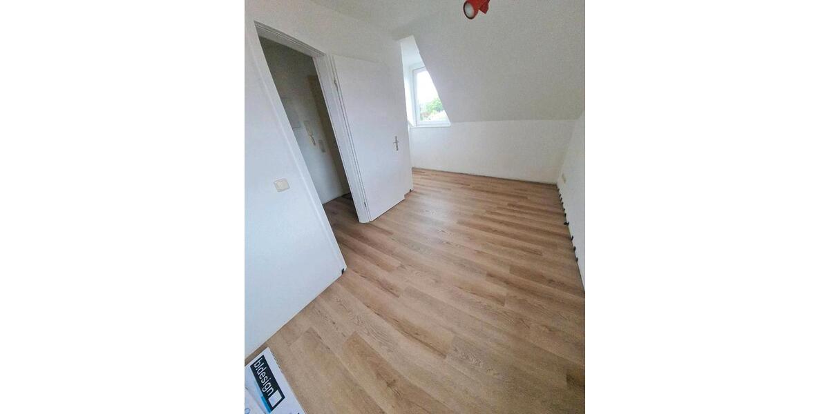 Dachgeschoßwohnung Heikendorf - 2 Zimmer, 42 m&sup2;, 730&euro; | Angebot:26688699