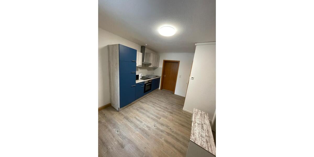 Wohnen auf Zeit Kitzingen - 10 Zimmer, 100 m&sup2;, 18&euro; | Angebot:26226216