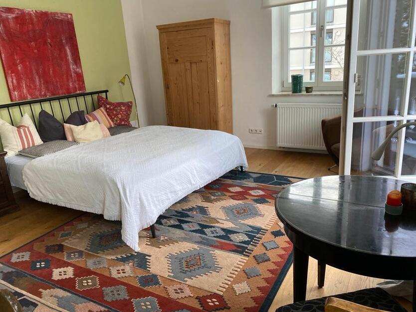 Zimmer in Stadtvilla an WochenendheimfahrerIn