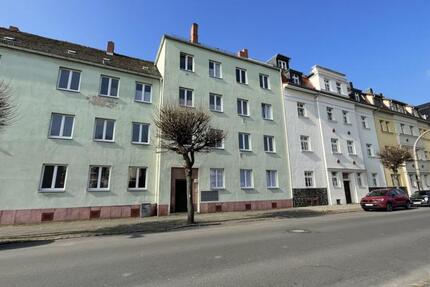 2 Raum Wohnung -NEU saniert- zimmer