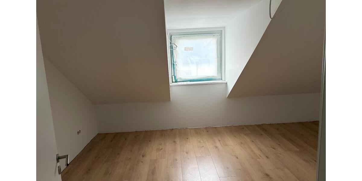 Reihenhaus Erding - 5 Zimmer, 115 m&sup2;, 2.000&euro; | Angebot:26126445