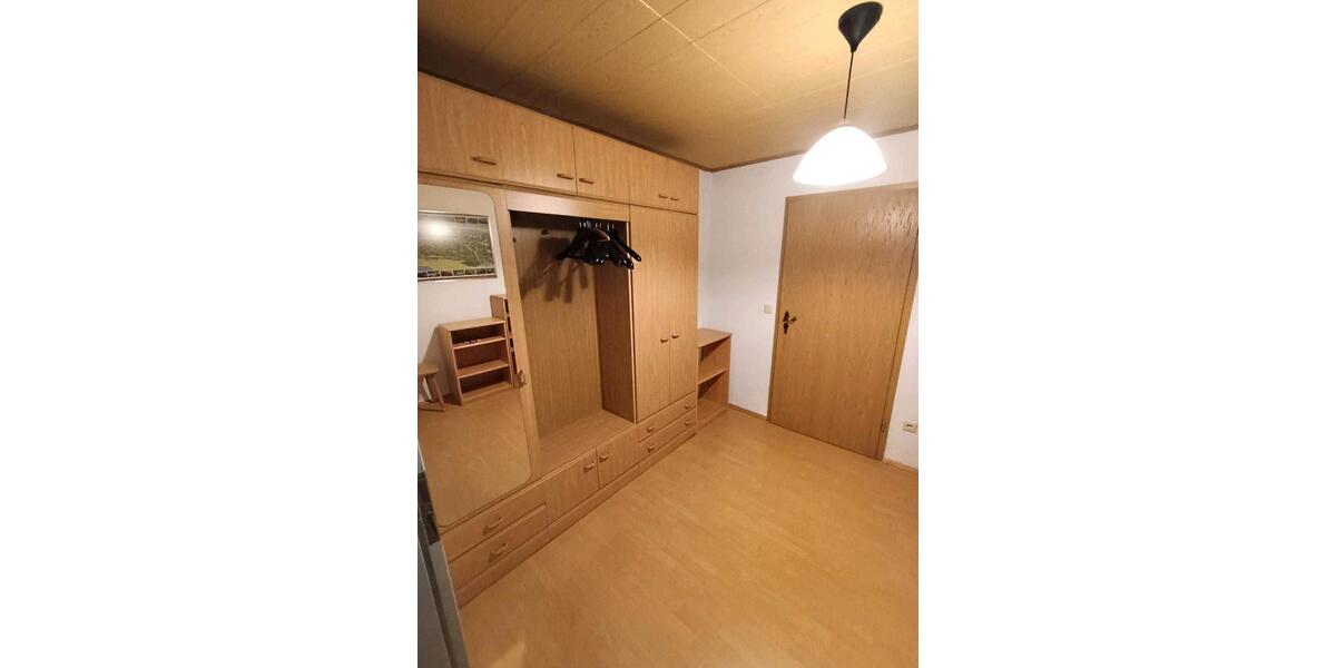 Wohnen auf Zeit Spaichingen - 3 Zimmer, 98 m&sup2;, 1.300&euro; | Angebot:26123165