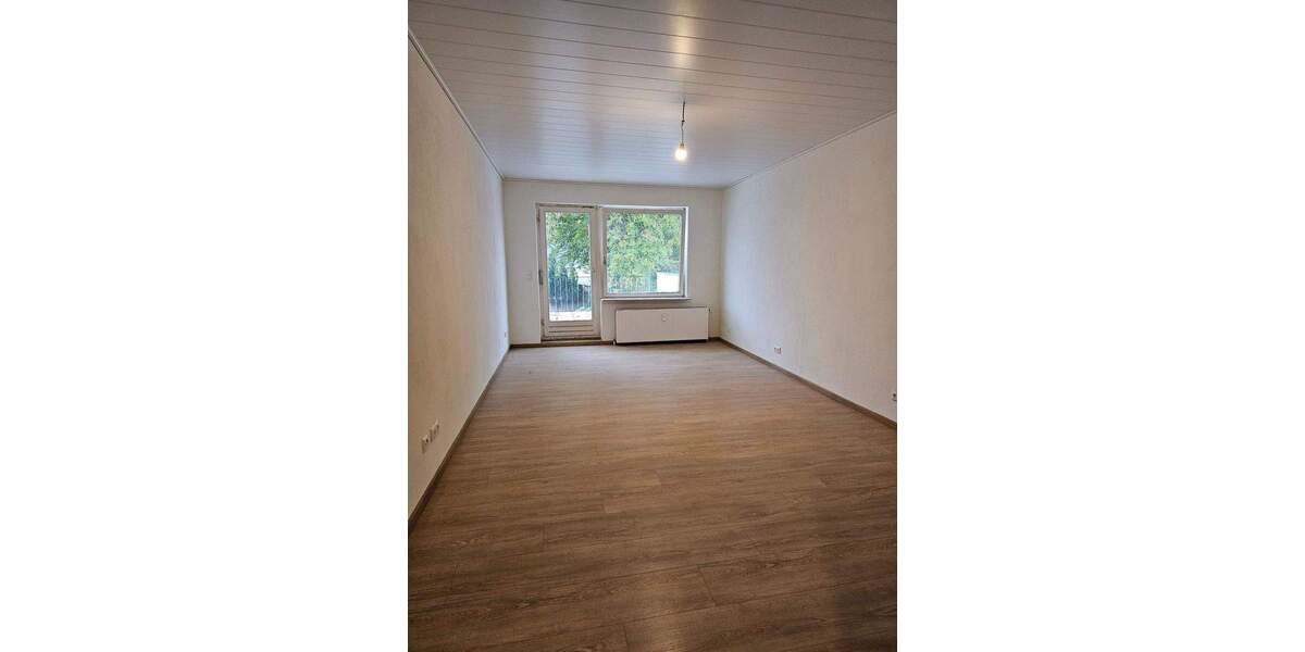 Etagenwohnung Nortorf - 2 Zimmer, 90 m&sup2;, 695&euro; | Angebot:25663956