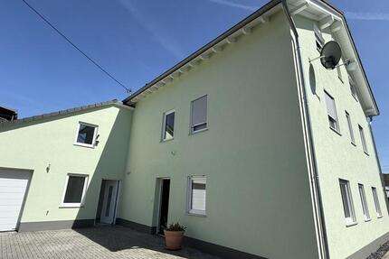 Wohnung Urmitz - 3 Zimmer, 90 m&sup2;, 950&euro; | Angebot:26339550