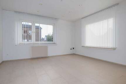 Wohnung Kaarst - 2 Zimmer, 65 m&sup2;, 700&euro; | Angebot:27074908