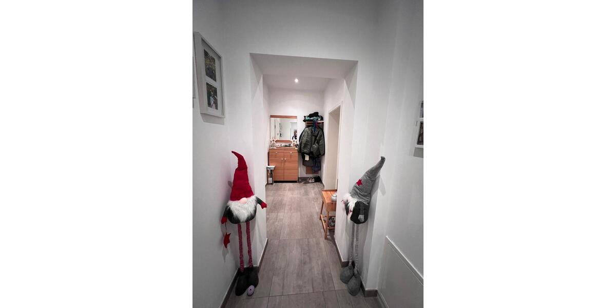 Etagenwohnung Hattingen - 5 Zimmer, 125 m&sup2;, 1.200&euro; | Angebot:24344944