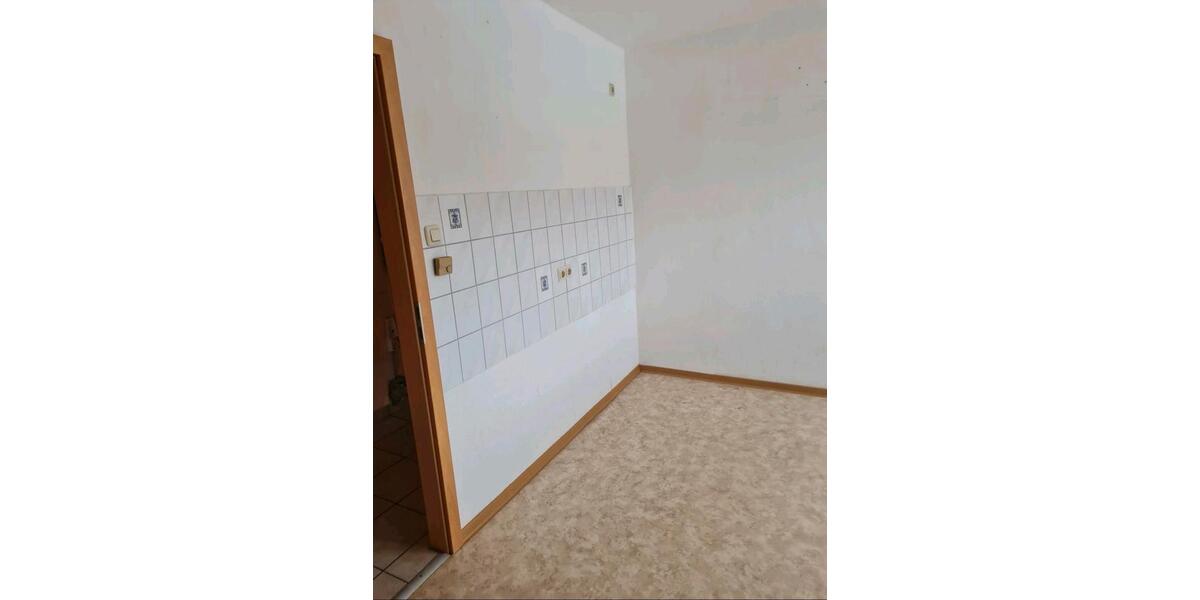 Dachgeschoßwohnung Niederfischbach - 3 Zimmer, 84 m&sup2;, 800&euro; | Angebot:24639748