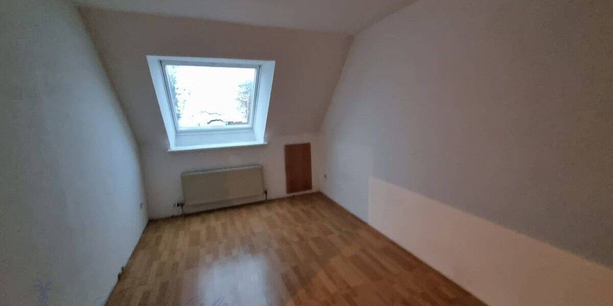 Etagenwohnung Barntrup Sonneborn - 4 Zimmer, 105 m&sup2;, 450&euro; | Angebot:26807119