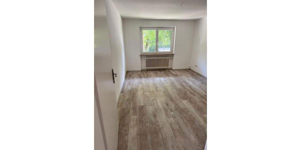 Etagenwohnung Berg Assenhausen - 5 Zimmer, 122 m&sup2;, 1.720&euro; | Angebot:25753319