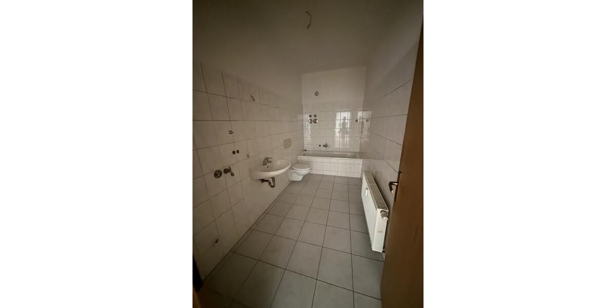 Etagenwohnung Torgau - 2 Zimmer, 66 m&sup2;, 330&euro; | Angebot:25365197
