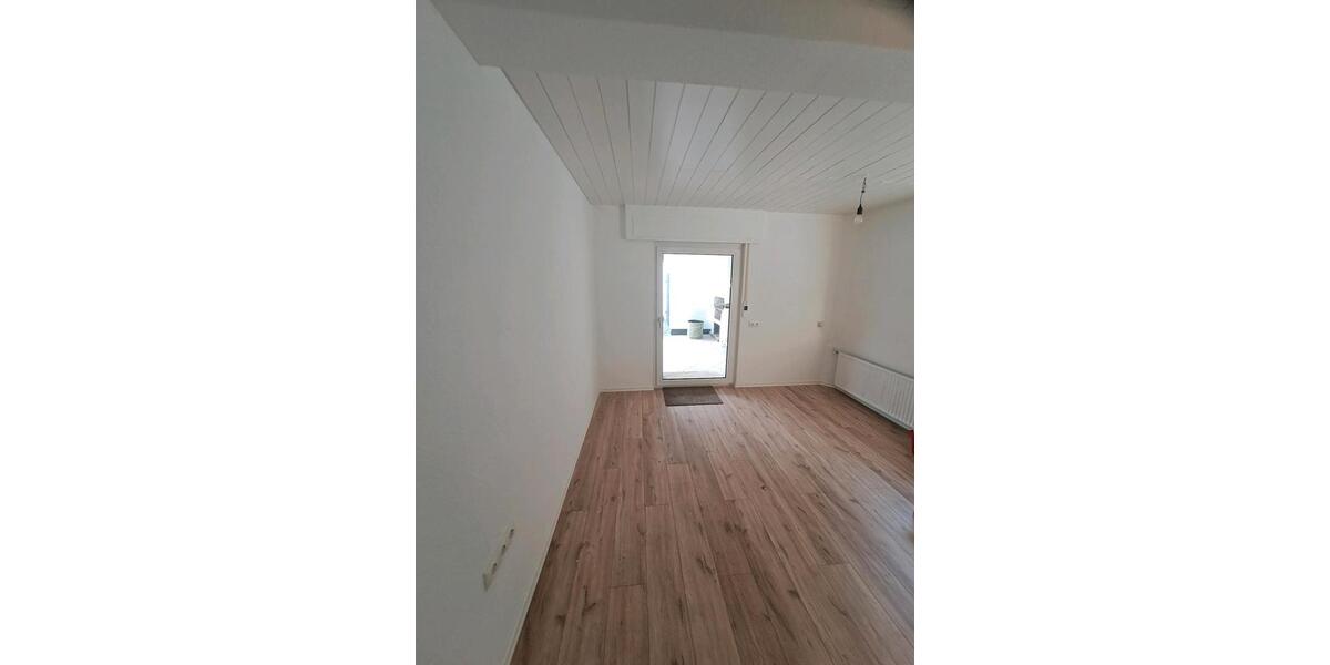 Erdgeschoßwohnung Siegen Eiserfeld - 2 Zimmer, 65 m&sup2;, 860&euro; | Angebot:19487032