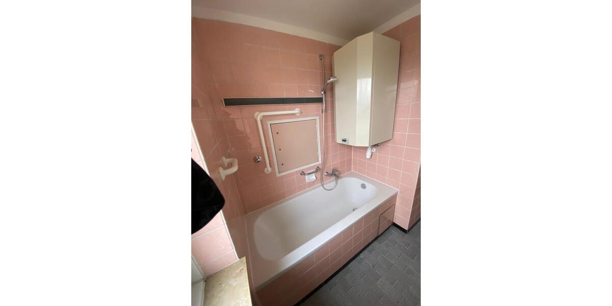 Wohnen auf Zeit Karlsruhe Hagsfeld - 1 Zimmer, 15 m&sup2;, 520&euro; | Angebot:25873291