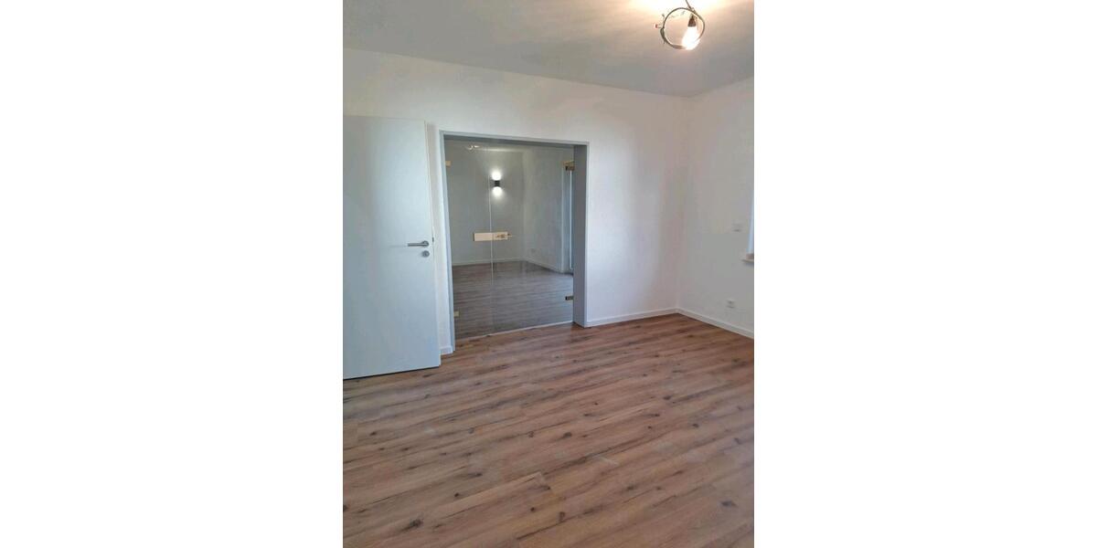 Große lichtdurchflutete Mietwohnung 4 zimmer