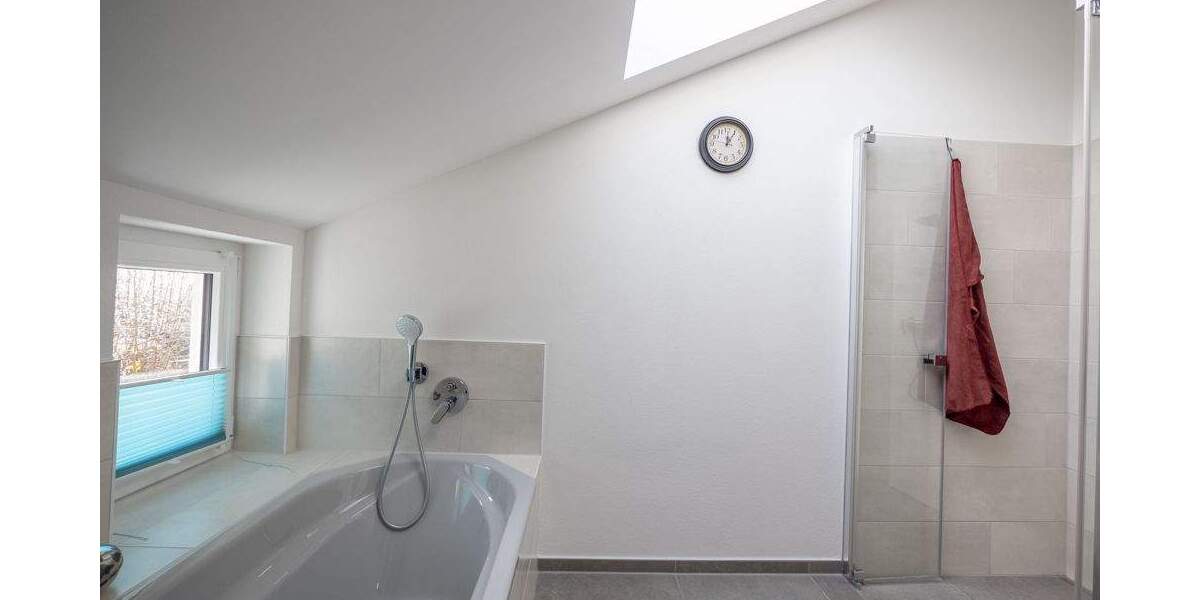 Einfamilienhaus Radolfzell am Bodensee Stahringen - 4 Zimmer, 120 m&sup2;, 2.300&euro; | Angebot:24725437