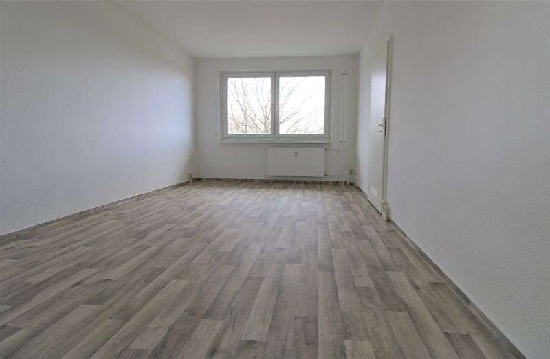 Wohnung zum Mieten in Schwerin 360 € 54 m²