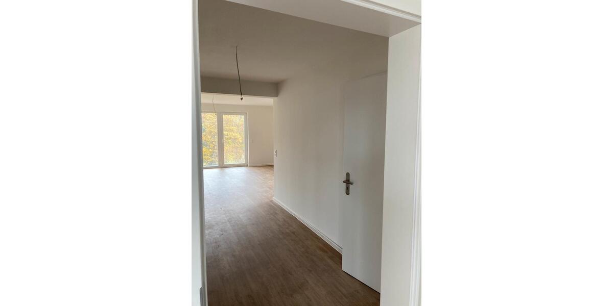 Etagenwohnung Sankt Ingbert - 2 Zimmer, 90 m&sup2;, 920&euro; | Angebot:25220229