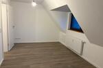 Dachgeschoßwohnung Cuxhaven Groden - 2.5 Zimmer, 50 m&sup2;, 600&euro; | Angebot:25823958