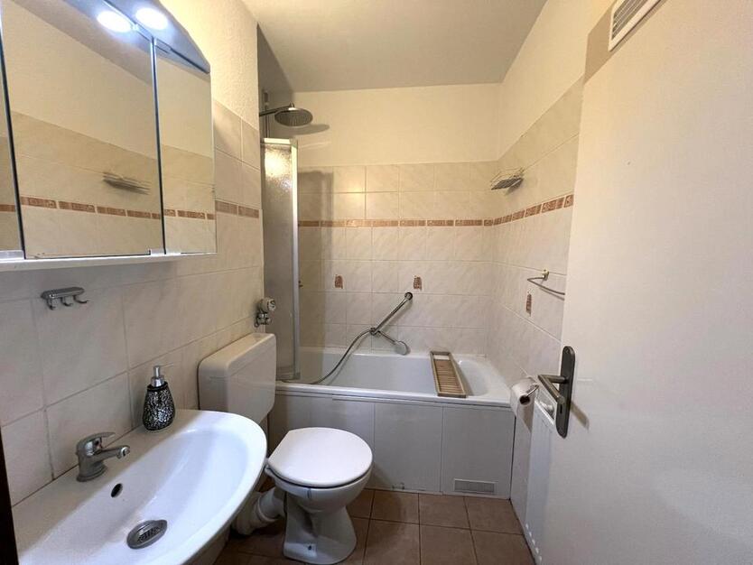 Zimmer in Laatzen ab 01.12 frei zimmer