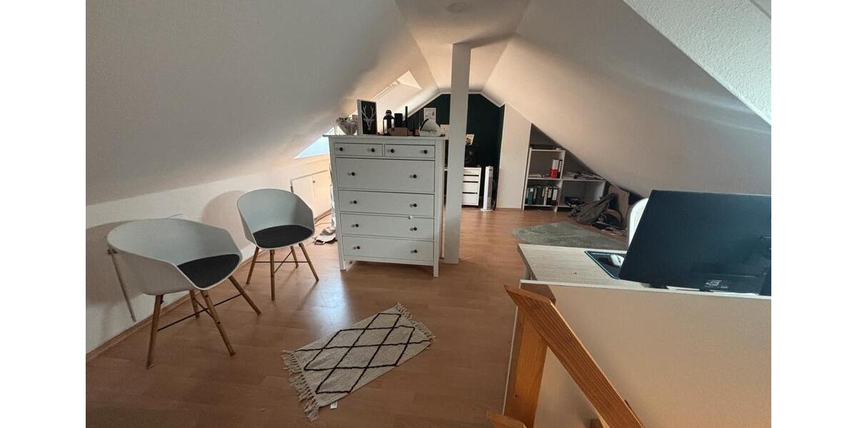 Etagenwohnung Langenfeld (Rheinland) - 2 Zimmer, 90 m&sup2;, 1.300&euro; | Angebot:25267830