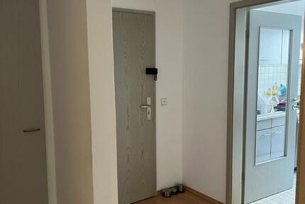 2-Zimmer-Wohnung in zentraler Lage mit Balkon TG-Stellplatz 2 zimmer