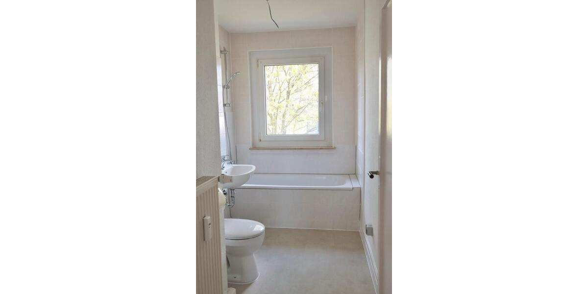 Etagenwohnung Weißenfels - 3 Zimmer, 58 m&sup2;, 415&euro; | Angebot:26640883