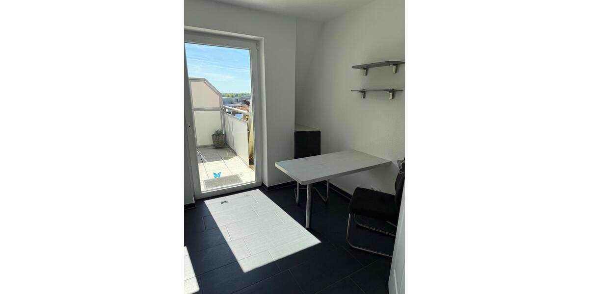 Dachgeschoßwohnung Wilhelmshaven - 2 Zimmer, 89 m&sup2;, 758&euro; | Angebot:20460985