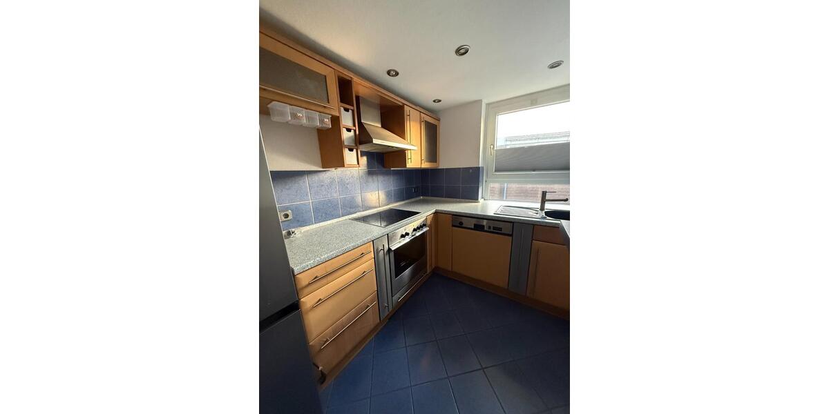 Dachgeschoßwohnung Oberhausen - 3.5 Zimmer, 80 m&sup2;, 660&euro; | Angebot:25143759