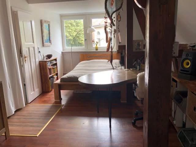 Dachgeschoßwohnung Berlin Steglitz-Zehlendorf - 1 Zimmer, 22 m&sup2;, 730&euro; | Angebot:26056881