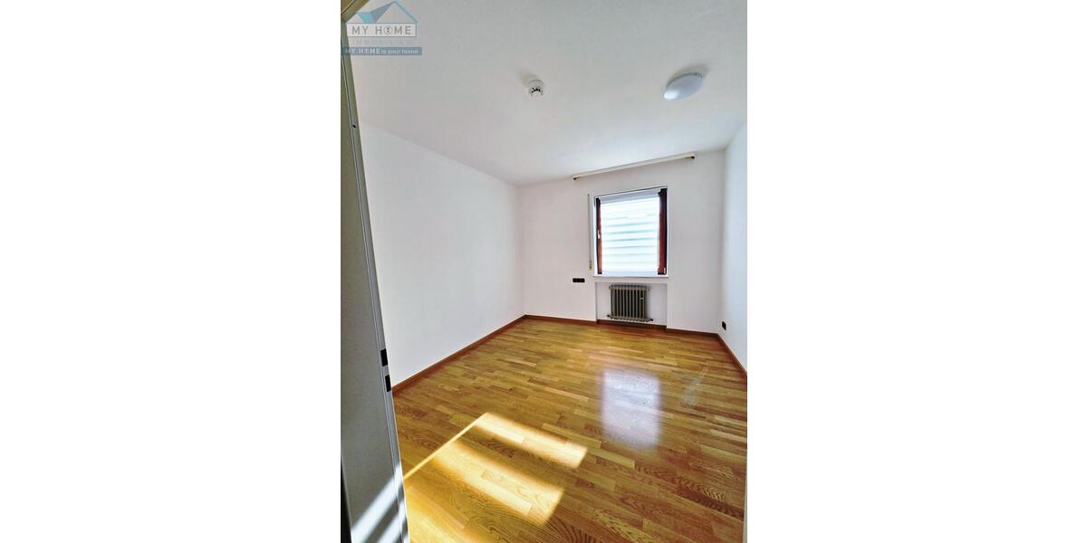 Etagenwohnung Trier Feyen-Weismark - 4 Zimmer, 102 m&sup2;, 1.250&euro; | Angebot:24704978