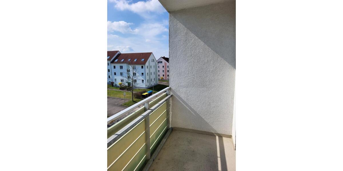 Etagenwohnung Hainichen - 3 Zimmer, 62 m&sup2;, 557&euro; | Angebot:19789214