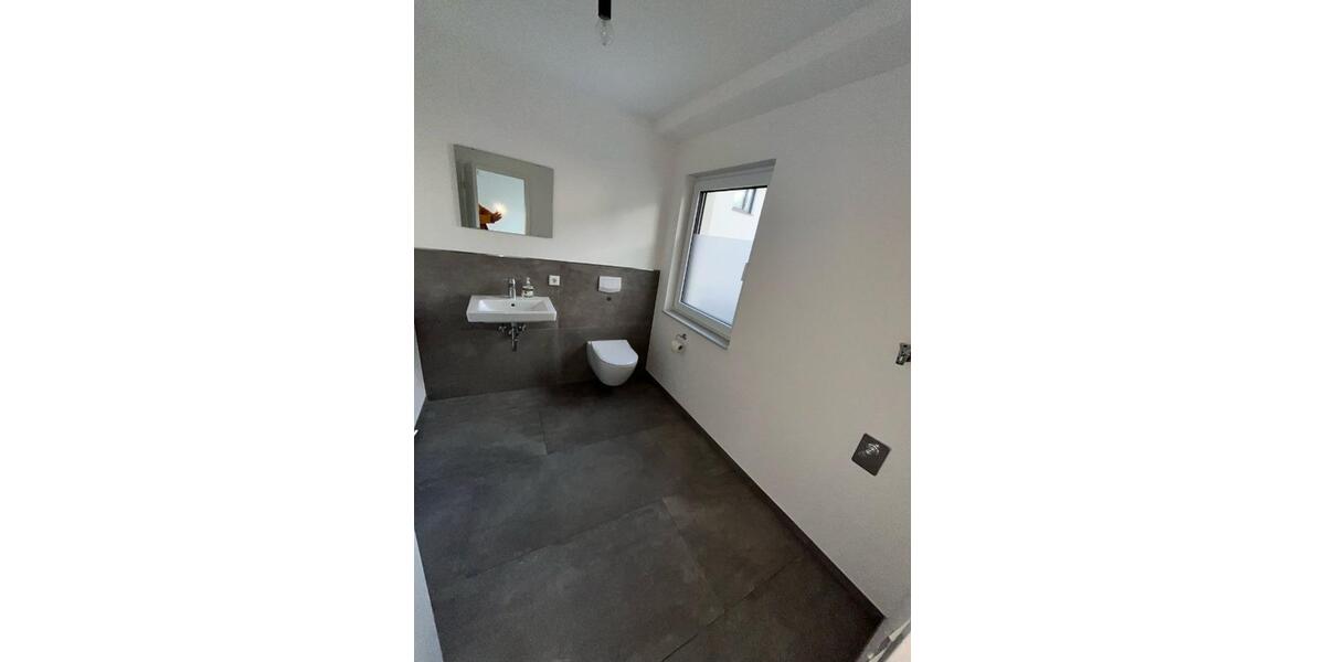 Erdgeschoßwohnung Schloß Holte-Stukenbrock Stukenbrock - 3 Zimmer, 138 m&sup2;, 1.380&euro; | Angebot:26249905