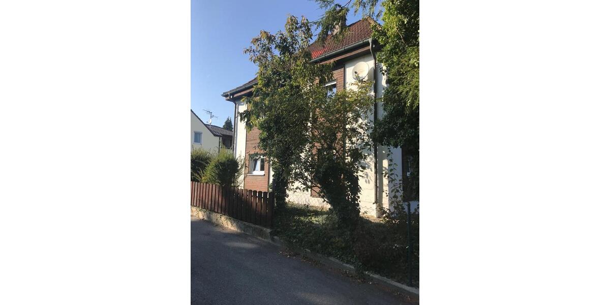 Einfamilienhaus Simbach - 5 Zimmer, 150 m&sup2;, 1.200&euro; | Angebot:25239390