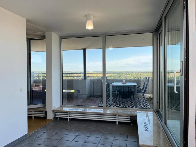 Juwel Penthouse 60 qm Dach-Terrasse und Fensterfront 17. Stock