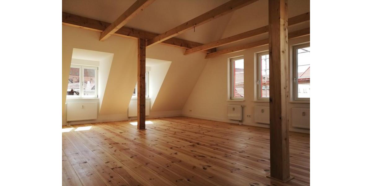 Dachgeschoßwohnung Güstrow - 2 Zimmer, 90 m&sup2;, 800&euro; | Angebot:24354436