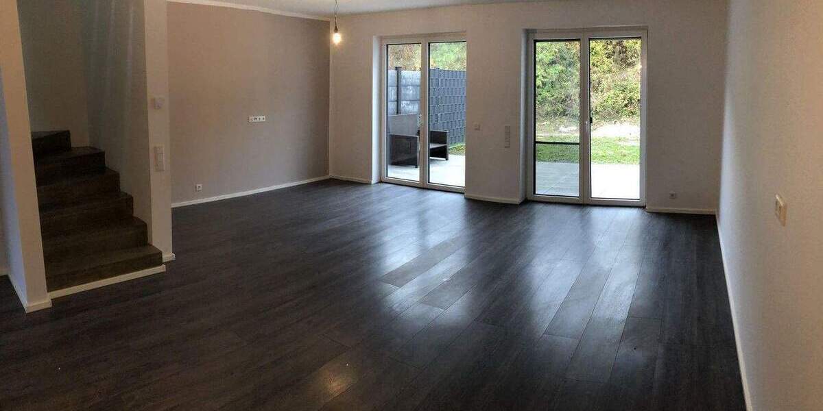 Reihenmittelhaus Grünstadt - 6 Zimmer, 145 m&sup2;, 1.870&euro; | Angebot:25806706
