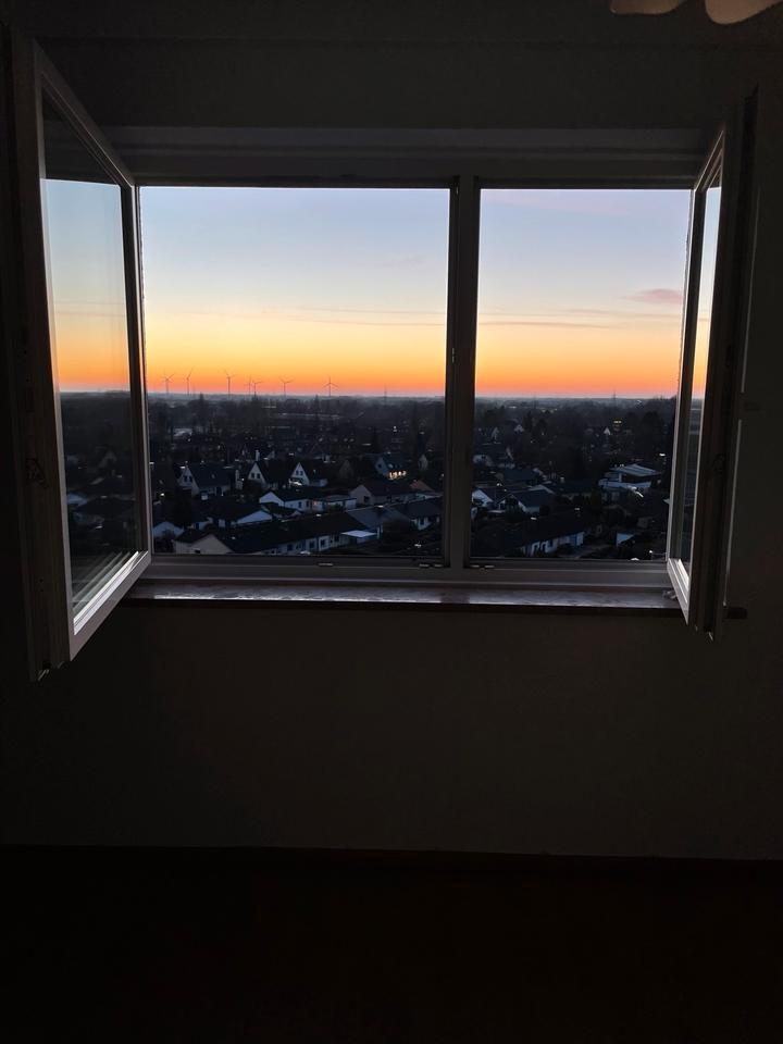 Charmante 2-Zimmer-Wohnung mit Blick über die Stadt