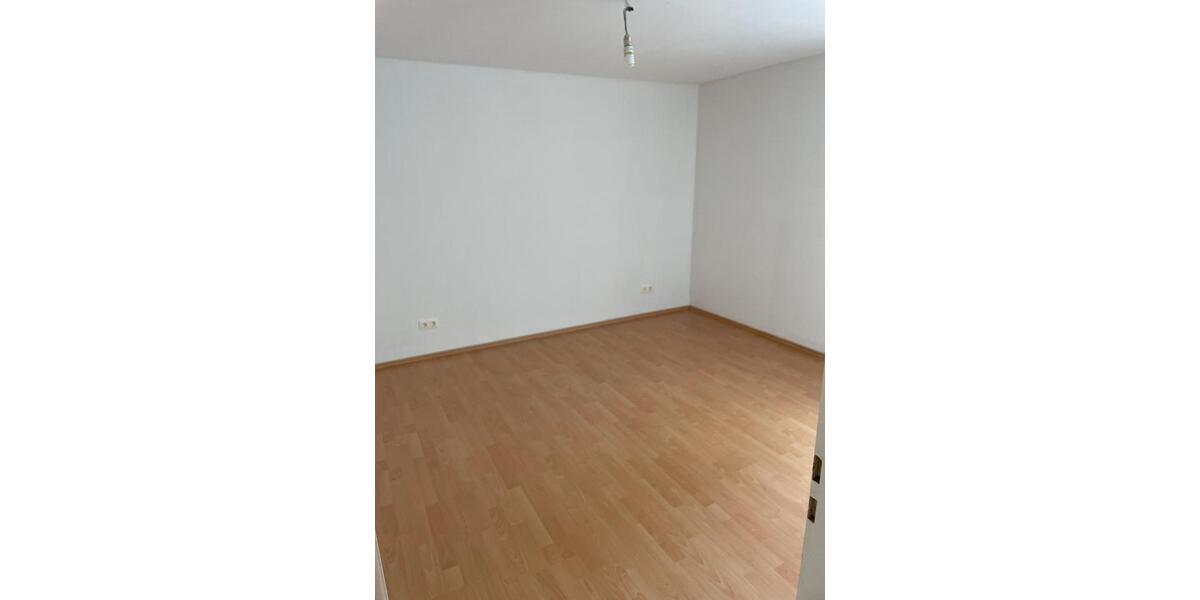 Etagenwohnung Bayreuth Altstadt - 3 Zimmer, 77 m&sup2;, 1.120&euro; | Angebot:26489924