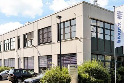 MODERNES BÜRO IN Lübeck – TEEKÜCHE & PARKEN!* zimmer