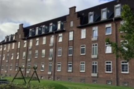 Wohnung Flensburg Altstadt - 4 Zimmer, 110 m&sup2;, 800&euro; | Angebot:23793279