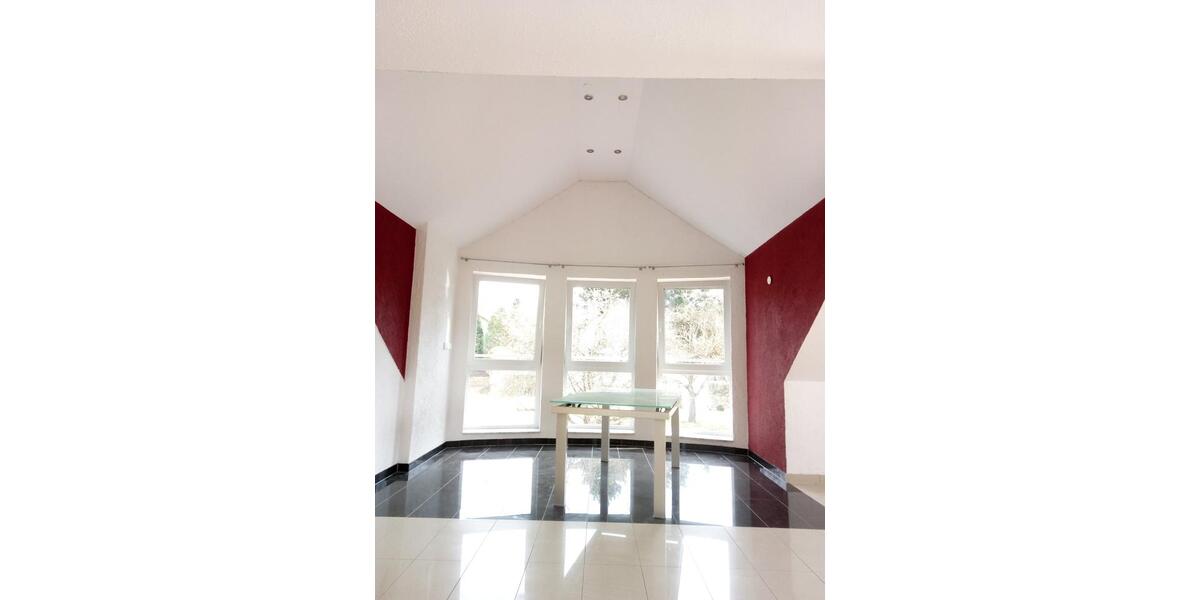 Dachgeschoßwohnung Spaichingen - 2.5 Zimmer, 74 m&sup2;, 814&euro; | Angebot:26089154