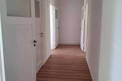 Frisch renoviert... 2 ZKDB in der Wittekindstr.10 in Geestemünde zu vermieten mit Balkon 2 zimmer