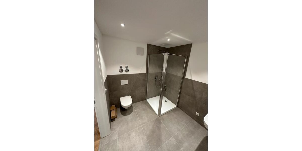 Erdgeschoßwohnung Neuötting - 2 Zimmer, 70 m&sup2;, 1.020&euro; | Angebot:26523063