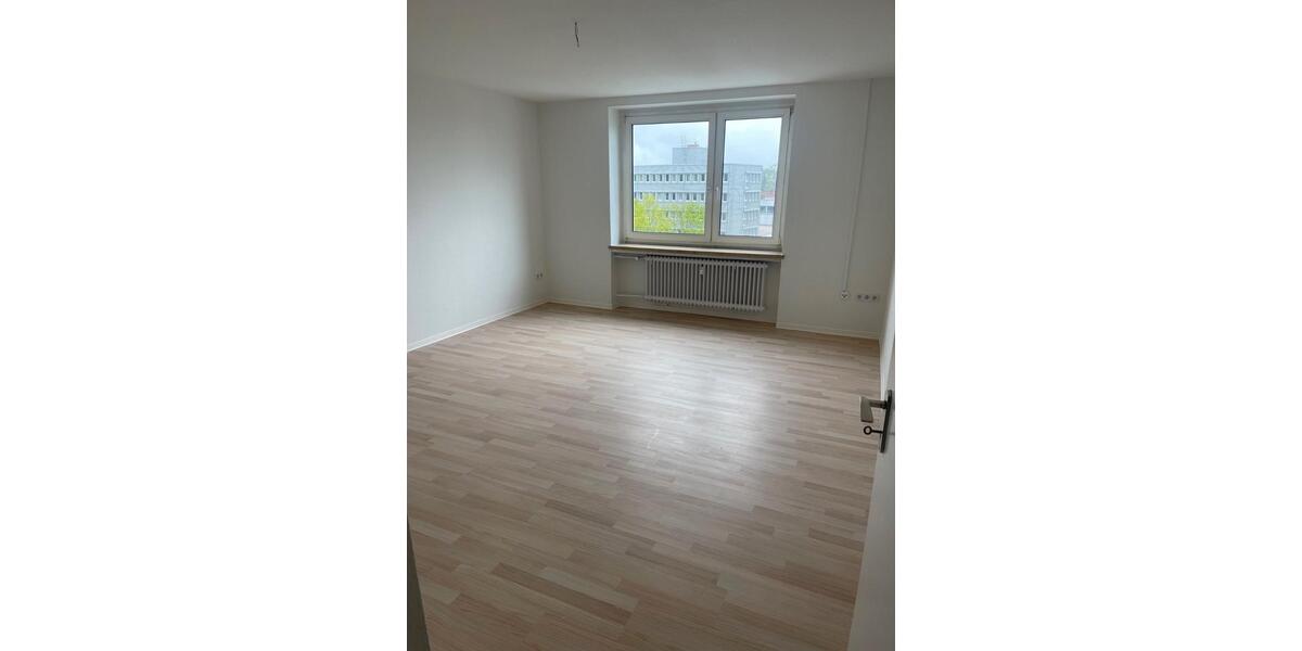 Etagenwohnung Hof Christiansreuth - 3 Zimmer, 81 m&sup2;, 500&euro; | Angebot:26491314