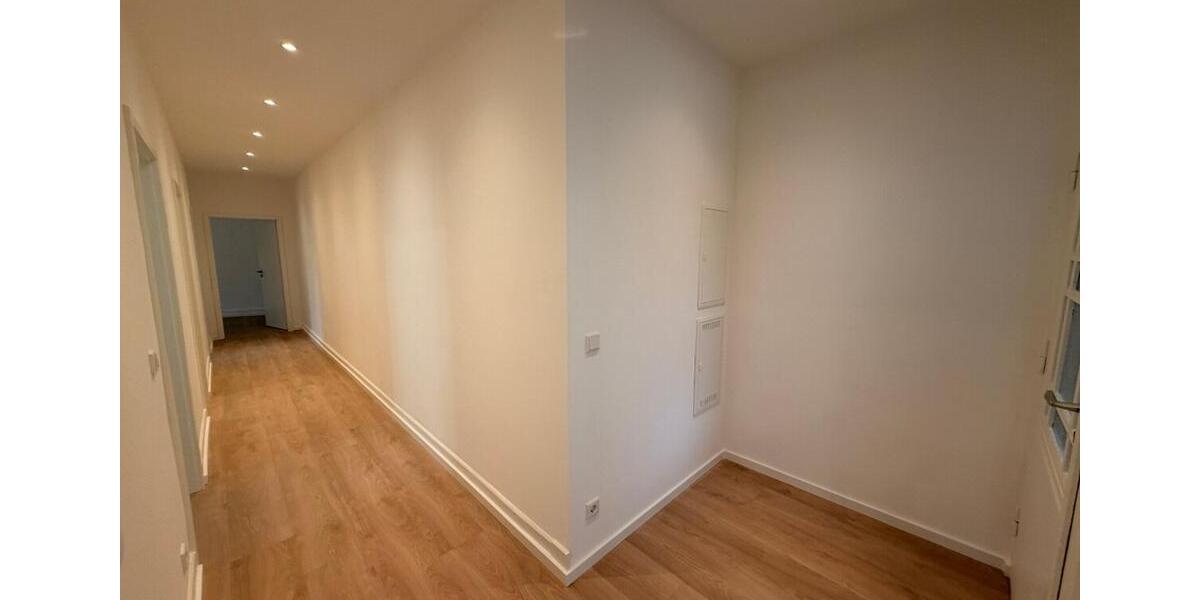 Etagenwohnung Frankfurt am Main Bockenheim - 4 Zimmer, 100 m&sup2;, 1.900&euro; | Angebot:26646128