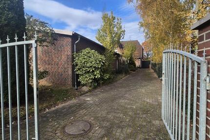 Wohn- und Gewerbeobjekt mit Halle, Büro, Garage und Wohnhaus in Bassum zimmer