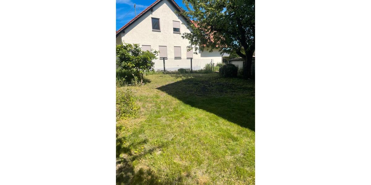 Etagenwohnung Friedberg - 4 Zimmer, 110 m&sup2;, 1.350&euro; | Angebot:26618007